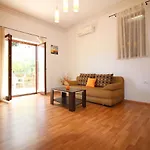 Apartment Ema Near City Center
